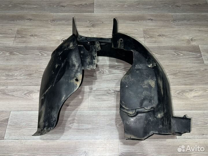 Подкрылок перед левый Citroen C4 Grand Picasso