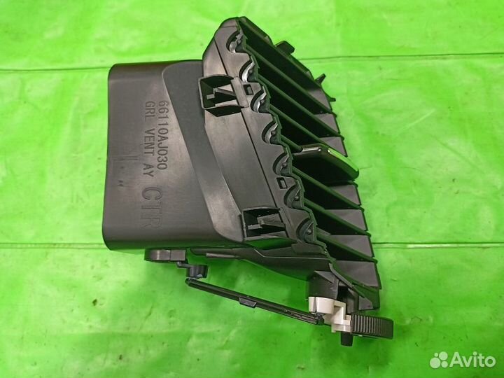 Диффузор отопителя центр на Subaru Outback BR9 201