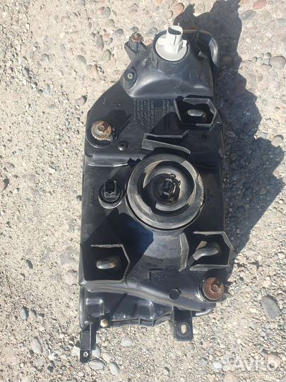 Фары Mitsubishi Pajero IO/Pinin