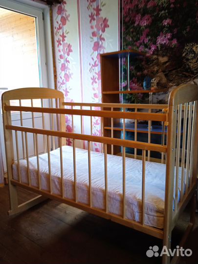 Детская кроватка