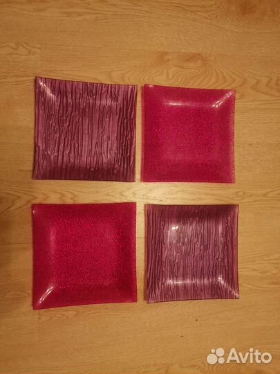 Набор тарелок