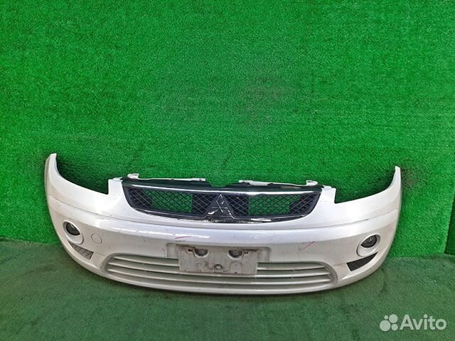 Бампер передний Mitsubishi Colt Plus