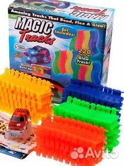 Гоночный трек с машинкой. Светится. 220 деталей