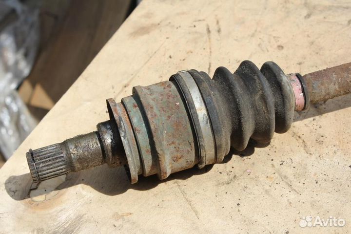 Привод задний правый mitsubishi grandis NA4W