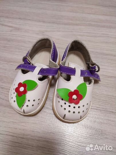 Сандалии для девочки