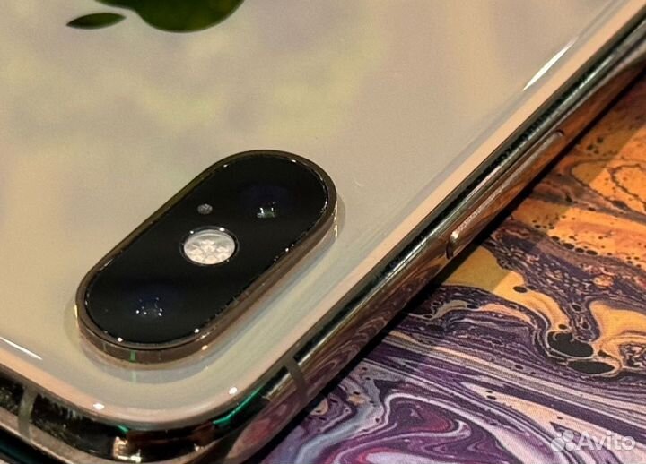 iPhone Xs, 256 ГБ