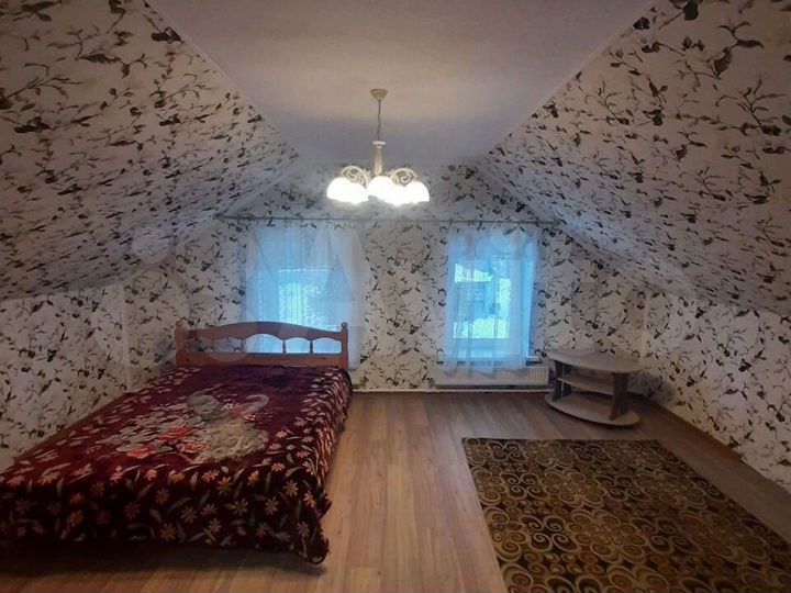 Дом 170 м² на участке 12 сот.