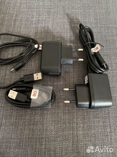 Зарядное ус-во USB,Микро USB,на iPhone 4-4S,новый