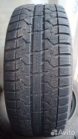 Toyo Observe Garit GIZ 225/55 R17 97Q