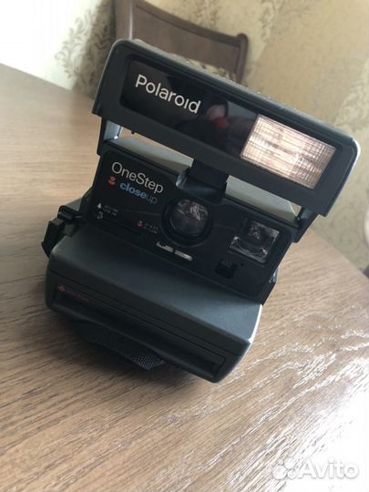 Polaroid OneStep closeup