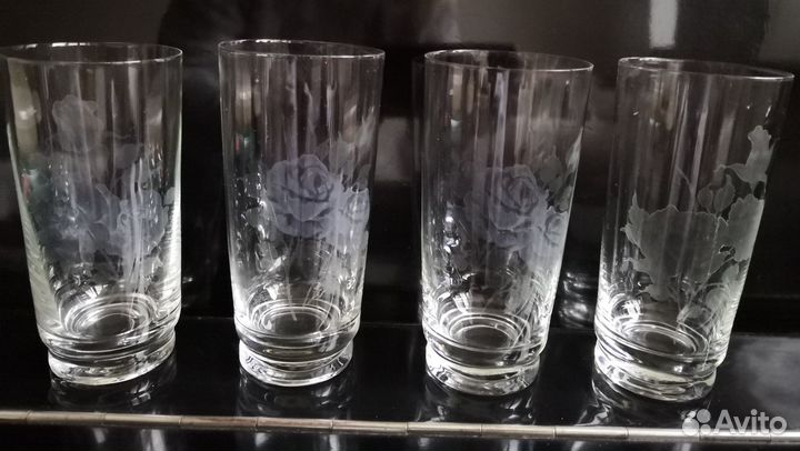 Стаканы тонкие высокие