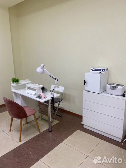 Аренда рабочего места мастера маникюра