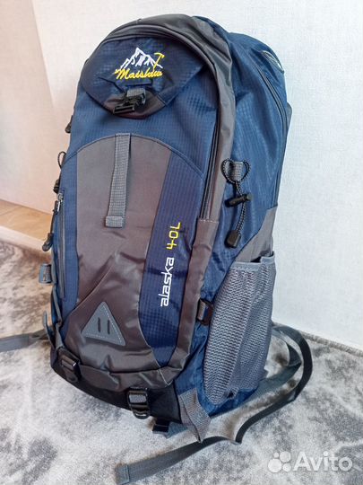 Туристический спортивный рюкзак 30-40 л. Новый