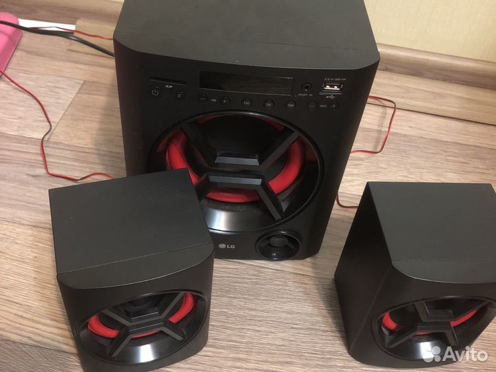 Компьютерные колонки LG LK572