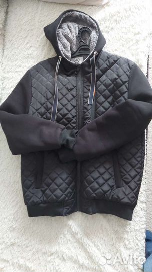 Куртка новая