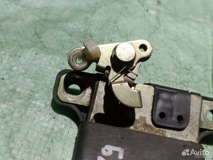 Замок багажника Volkswagen Passat B5