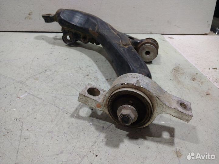 Рычаг подвески передний правый Lexus Gs 2012