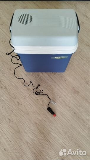 Автомобильный холодильник Ezetil e25