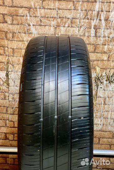 Goodyear EfficientGrip Performance 205/55 R16