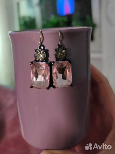 Серьги с розовым камнем + серьги с кистями