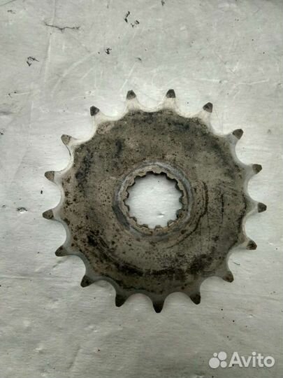 Suzuki gsx-r 750 звезда ведущая