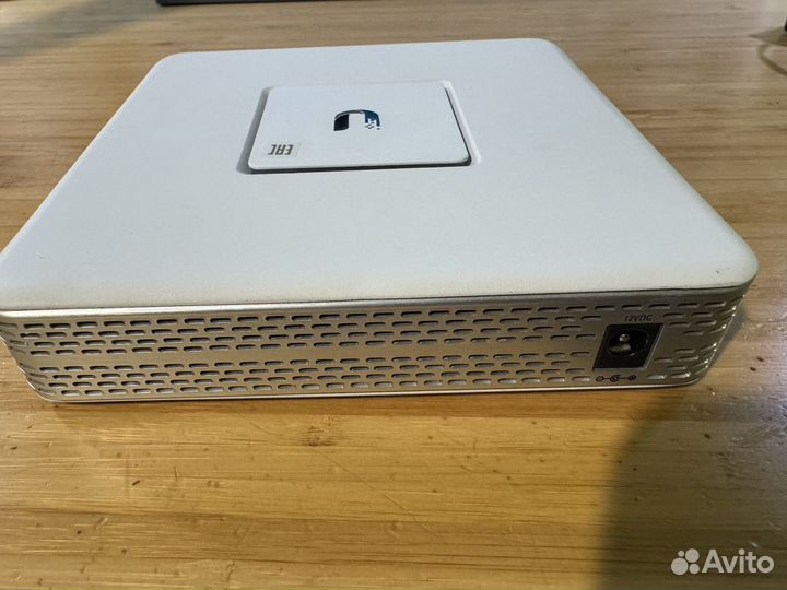 Ubiquiti UniFi Security Gateway 3P (USG-3P)