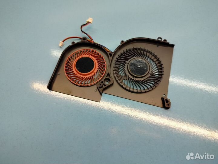 Вентилятор ноутбука MSI GS65 GS75 4 pin GPU