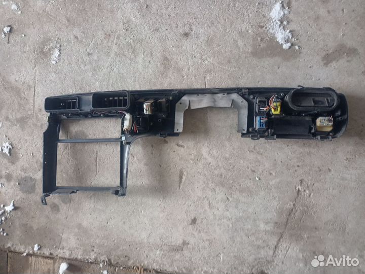 Панель торпеды Mazda 626 ge