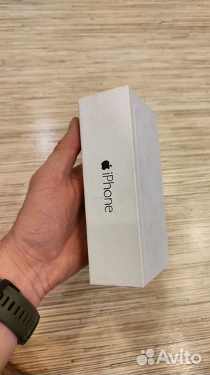 Коробка от iPhone 6