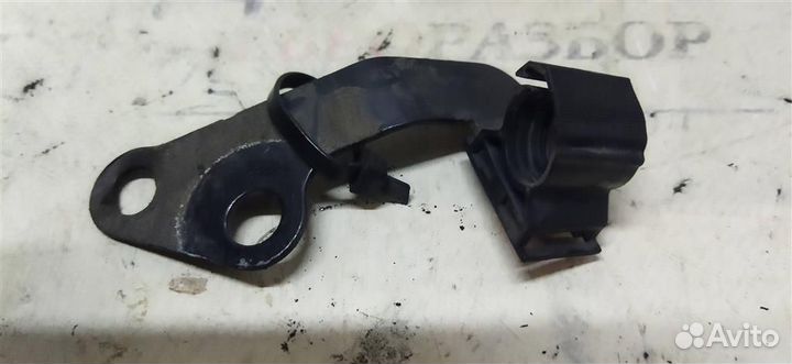 Кронштейн (сопут. товар) Audi Q7 2005