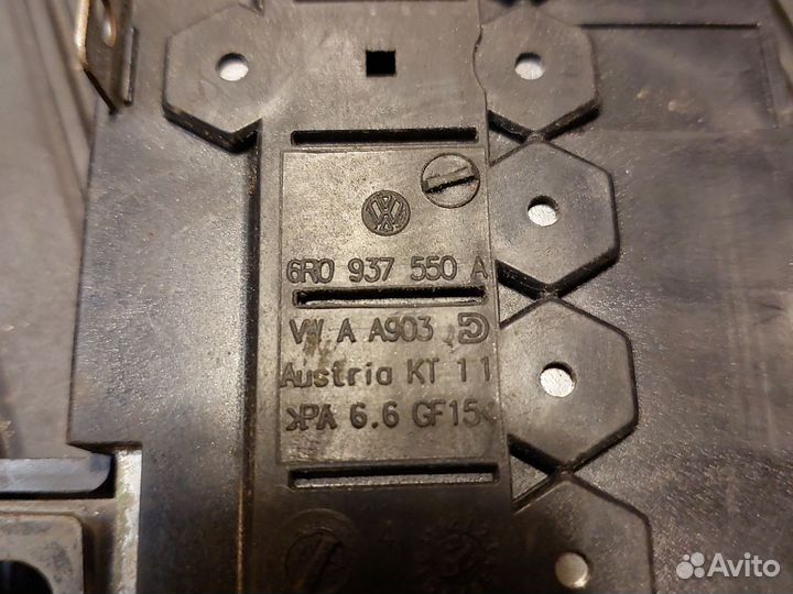 Поперечная кожуха 6r0937550a