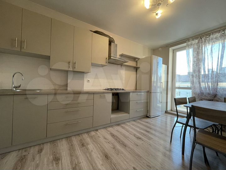 2-к. квартира, 47 м², 6/6 эт.