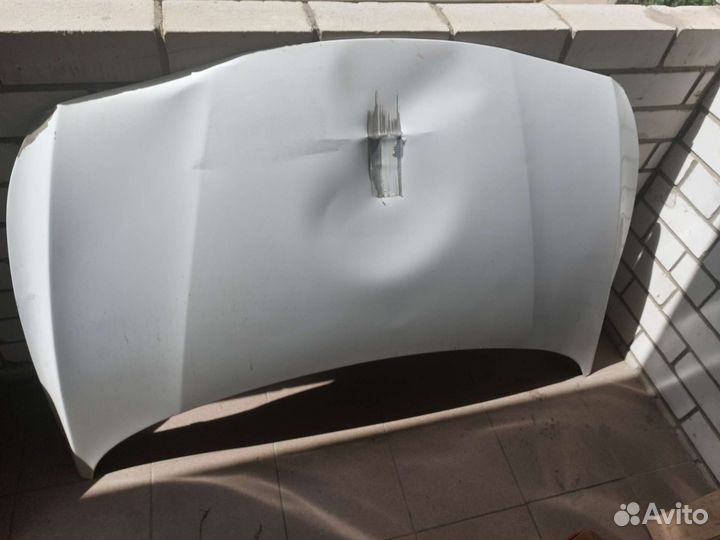 Продаю оригинальный капот отхундай солярис 2015г