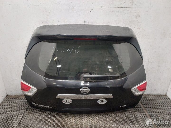 Фонарь крышки багажника Nissan Pathfinder, 2015