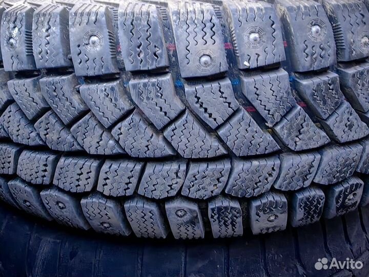 Viatti Bosco Nordico V-523 185/65 R15 28R