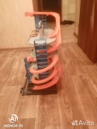 Хотвилс парковка