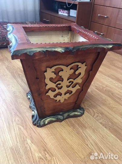 Деревянные кашпо