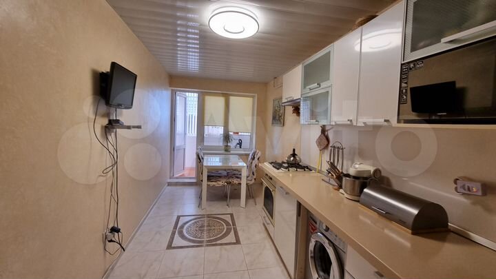 3-к. квартира, 57 м², 1/2 эт.