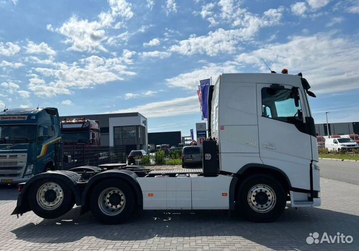 В разборке грузовик Volvo, FH с 2013