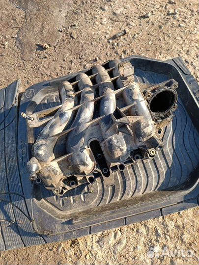 Коллектор впускной Гольф 4. 1.4 л 2000г