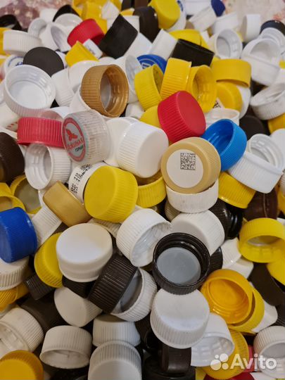 Крышки/пробки пластиковые б/у