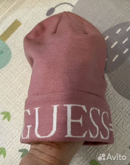 Шапка женская Guess