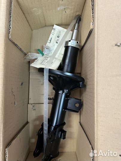 Амортизатор подвески передний правый KYB 333506