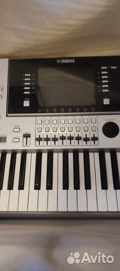 Синтезатор Yamaha Tyros 4
