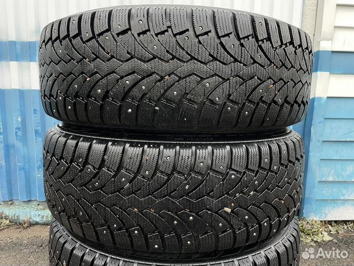 Formula Ice 215/55 R17