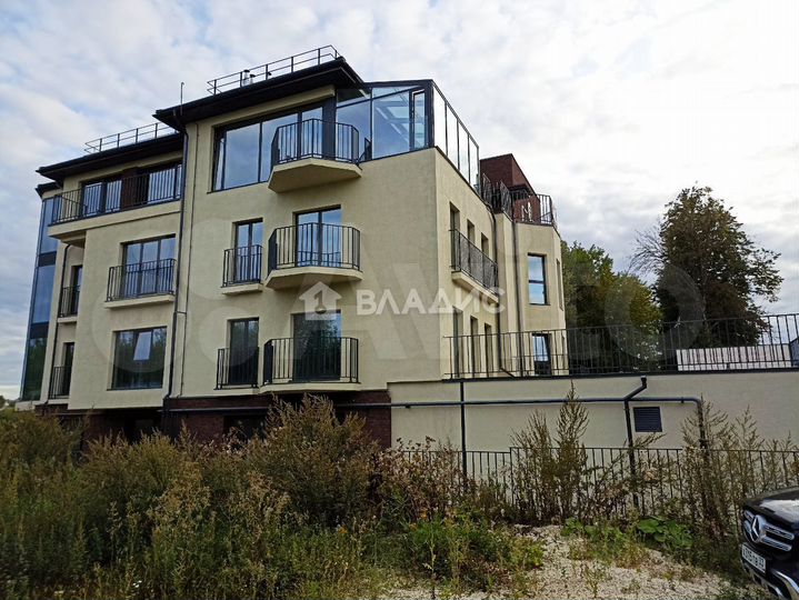 Машиноместо, 13 м²
