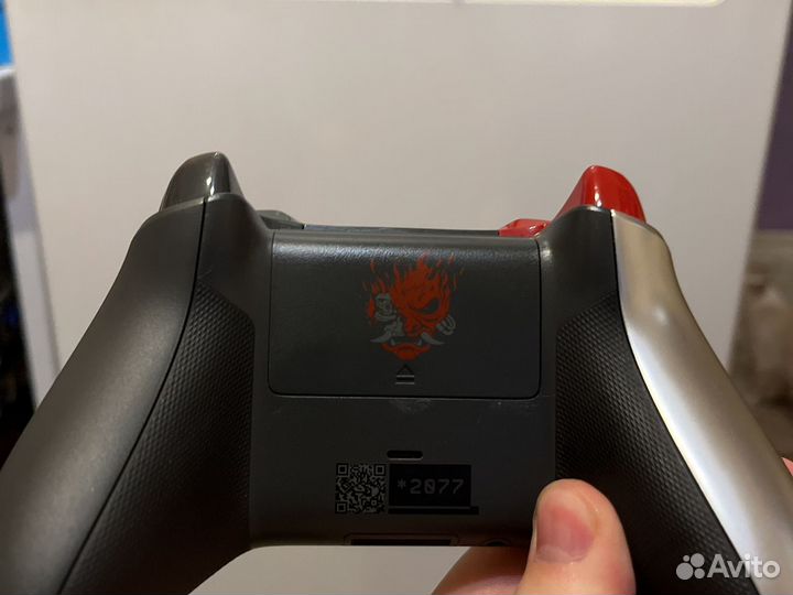 Xbox One gamepad Cyberpunk 2077 limited edition