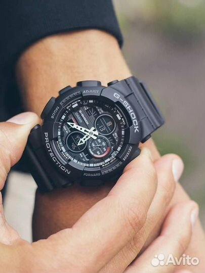 Мужские наручные часы Casio G-Shock GA-140-1A1