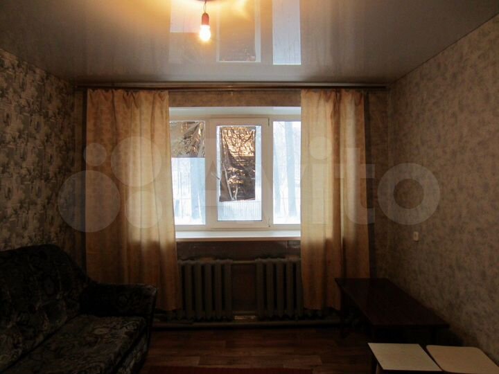 Комната 11,7 м² в 9-к., 1/5 эт.