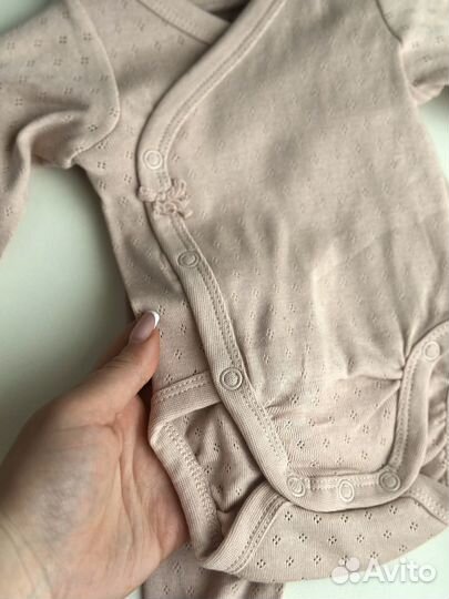 Комплект на девочку распашонка и ползунки 50